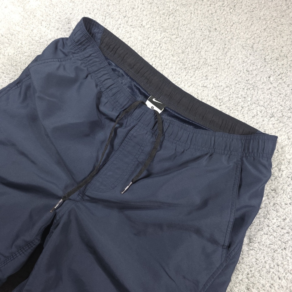 Men's Nike Swim Trunks / Training Shorts with Liner Size MEDIUM M